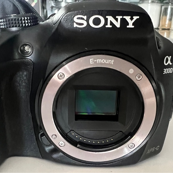 Sony Alpha 3000 Black Digital Camera - Picture 5 of 11